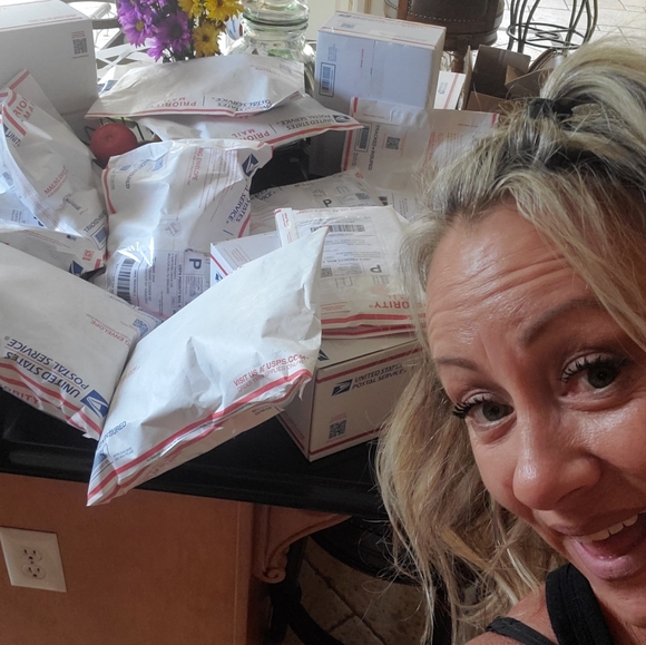 This is my live listing please like and share - Picture 17 of 17